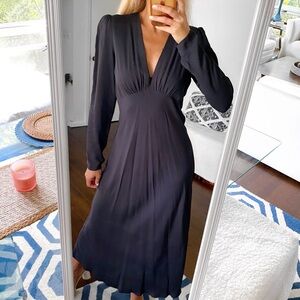 🖤 ZARA BLACK VNECK LONG SLEEVE MAXI DRESS!